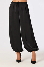 Load image into Gallery viewer, ASTR Airen Pants