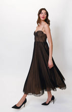 Load image into Gallery viewer, Hutch Carley Dress
