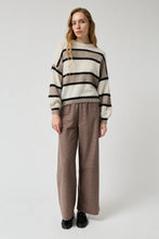 Load image into Gallery viewer, AMT Briox Sweater
