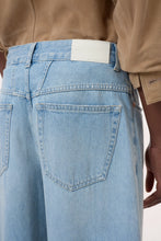 Load image into Gallery viewer, CLOSED Jazzie Jeans
