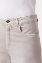 Load image into Gallery viewer, CLOSED Lyna Jeans
