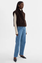 Load image into Gallery viewer, Lamarque Dua Reversible Vest
