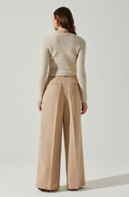 Load image into Gallery viewer, ASTR Mayte Sweater

