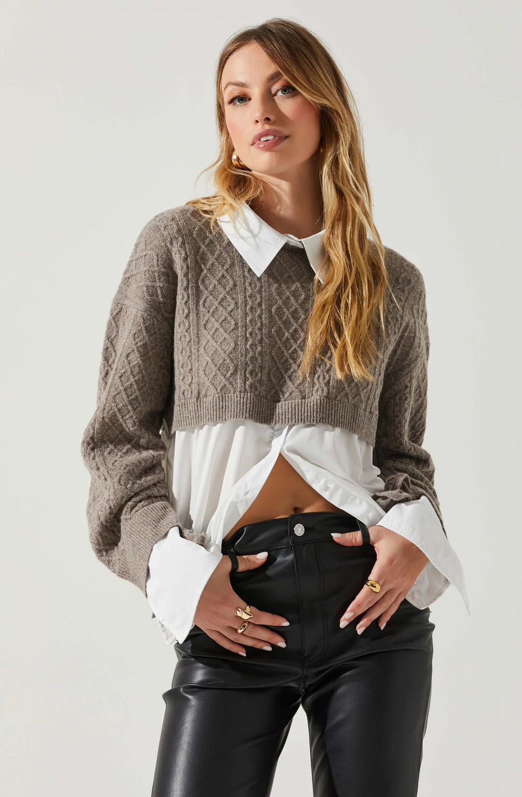 ASTR Carol Sweater