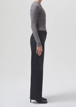 Load image into Gallery viewer, AGOLDE Alma Crew L/S - Owl
