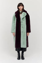 Load image into Gallery viewer, Jakke Katie Coat
