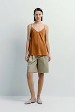 Load image into Gallery viewer, Rue Sophie Mesure Shorts
