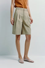 Load image into Gallery viewer, Rue Sophie Mesure Shorts
