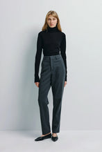 Load image into Gallery viewer, Rue Sophie Nessa Pants
