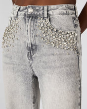 Load image into Gallery viewer, Steve Madden Eras Jean
