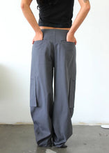 Load image into Gallery viewer, Geel Jinu Cargos- Charcoal
