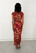 Load image into Gallery viewer, Saemdi Lyra Dress
