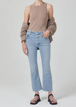 Load image into Gallery viewer, Citizens of Humanity Isola Mid Rise Cropped Boot- Lyric
