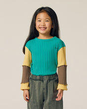 Load image into Gallery viewer, The Campamento Green Contrast T-Shirt
