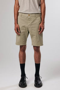 NN07 Crown Shorts in Oil Green