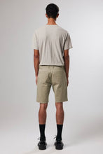 Load image into Gallery viewer, NN07 Crown Shorts in Oil Green
