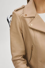 Load image into Gallery viewer, La Marque Donna - Wheat
